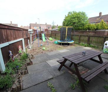 2 bedroom semi-detached house to rent - Photo 6