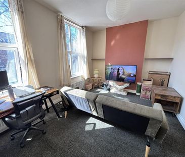 2 bedroom duplex to rent - Photo 2