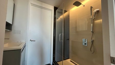 1288 Av. des Canadiens-de-Montréal, app.4004, H3B 2S2, H3B 2S2, Montréal - Photo 2