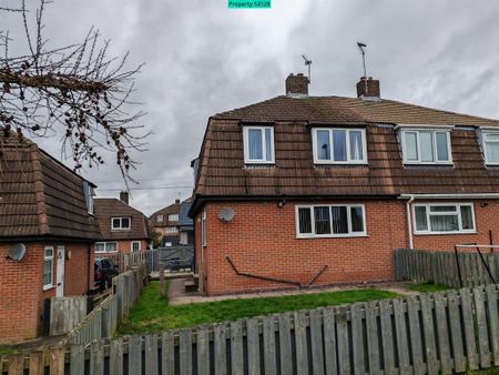 3 bedroom semi-detached house to rent - Photo 3