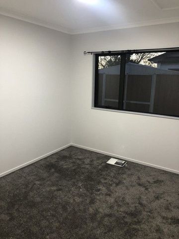 Ready to move in from month end ..fully renovated - Photo 3