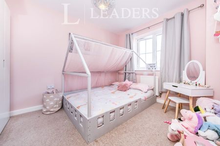 4 bedroom house to rent Osprey Drive, Stowmarket, IP14 - Photo 5