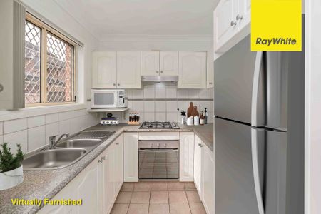 MODERN TOWNHOUSE IN A SMALL COMPLEX - Photo 5