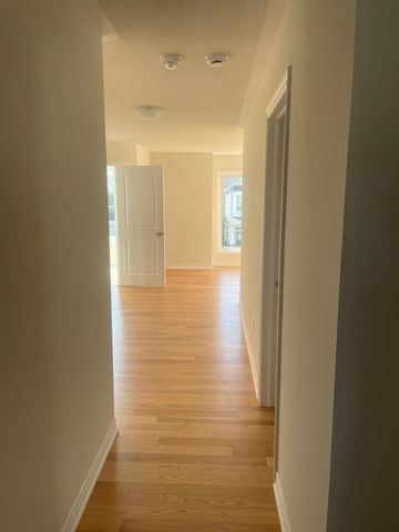 For Lease - 16 Tamworth Terrace, Barrie, Ontario - Photo 2