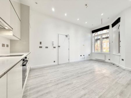 Studio to rent - Photo 2