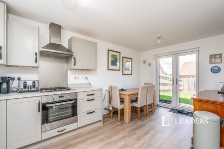 3 bedroom detached house to rent - Photo 5