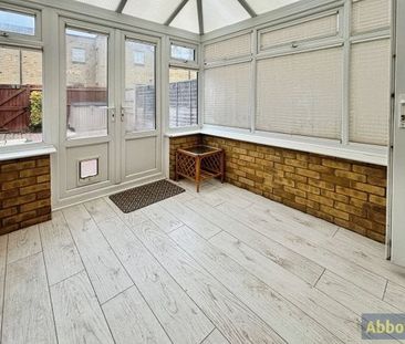 Pollards Close, Rochford - Photo 1