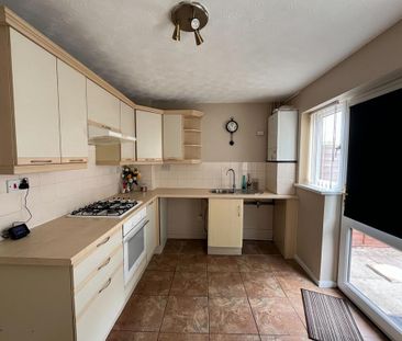 2 bedroom terraced house to rent - Photo 6