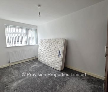 3 Bedroom Rentals Leeds - Photo 3