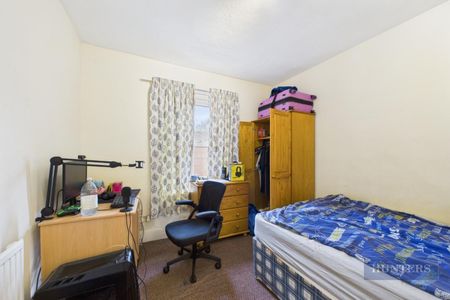 3 bedroom House To Let - Photo 4