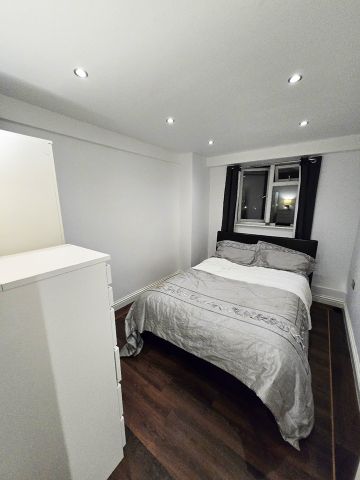 1 Bed Flat, Connaught Towers, CR7 - Photo 5