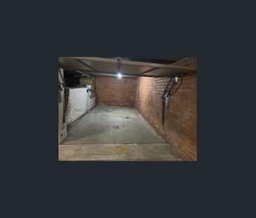 Light-Filled 2-Bedroom Apartment - Photo 1