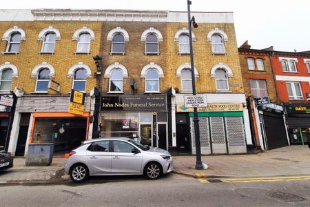 High Street - Photo 3