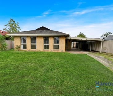 Comfortable Family Living in a Peaceful Setting - Photo 4