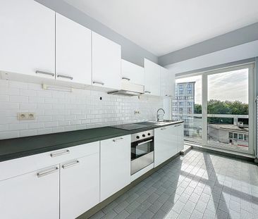 Forest Domaine: Beautiful renovated 3-bedroom apartment - Photo 1