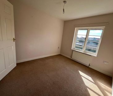 4 bedroom detached house to rent - Photo 5
