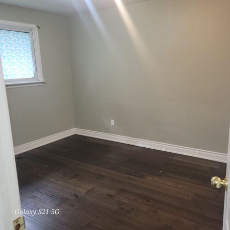 For Lease - 64 Shoreview Drive Unit# Main, Toronto, Ontario - Photo 2