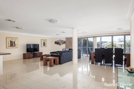 3 bedroom apartment in The prestigious Magnus BUilding!! - Photo 4