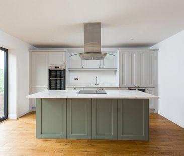 4 bedroom semi-detached house to rent - Photo 6