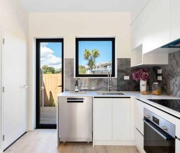 Brand New Urban Retreat - Photo 2