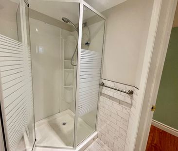 For Lease - 77 Greylawn Crescent, Toronto, Ontario - Photo 2