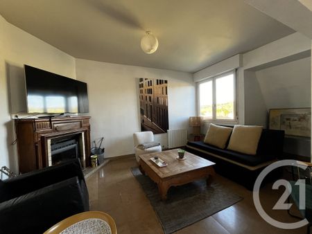 Location Appartement 4 pièces 132m² BEAUNE 21200 - Photo 3