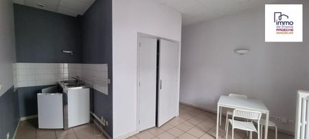 Location Appartement 1 pièce 24m² PRIVAS 07000 - Photo 4