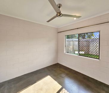 Comfortable Coastal Living in Trinity Beach! - Photo 5