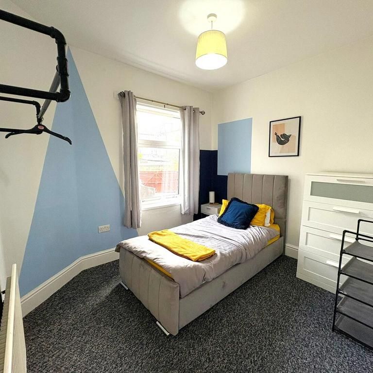 2 bedroom house share to rent - Photo 1