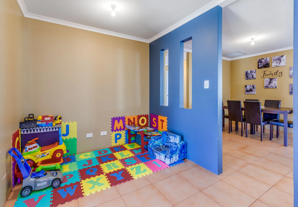 5 Hastie Close, Brookdale WA 6112 - House For Rent - $600 | Domain - Photo 1