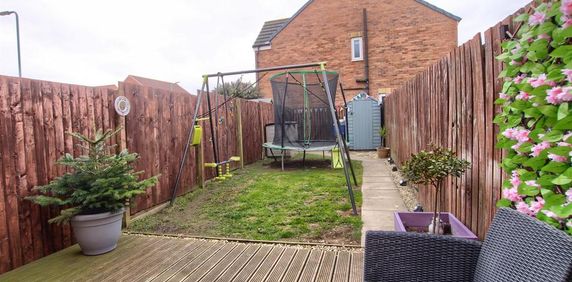 3 bedroom terraced house to rent - Photo 2