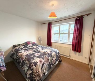 Meadow Drive, Bath - Photo 2