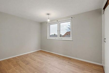 3 bedroom apartment to rent - Photo 4