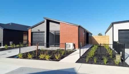 Modern Three Bedroom in Horotiu! - Photo 3