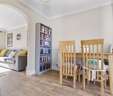 3 bedroom semi-detached house to rent - Photo 4