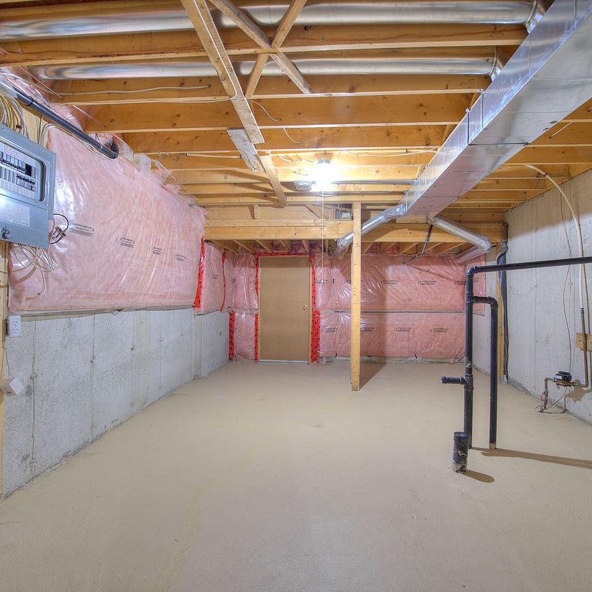 For Lease - 9 Picnic Street, Richmond Hill, Ontario - Photo 1