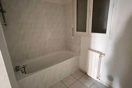 APPARTEMENT T3 BEZIERS - Photo 2