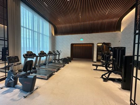 For Lease - 3240 William Coltson Avenue, Oakville, Ontario - Photo 2