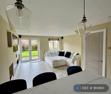 3 bedroom end of terrace house to rent - Photo 1