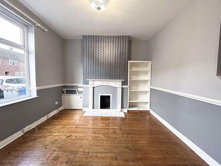 2 bedroom terraced house to rent - Photo 2