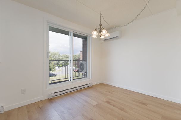 350 Rue Querbes, apt. 303 - Photo 1