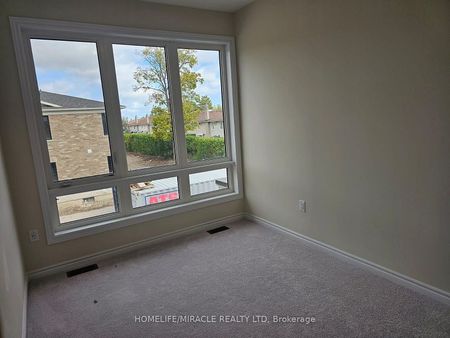 For Lease - 2074 Coppenwood Common, Burlington, Ontario - Photo 2
