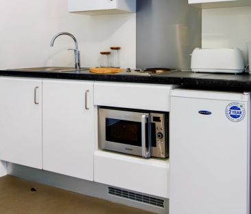 canalside Studio - Photo 4