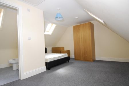 Quaker Lane, Plymouth - Photo 3