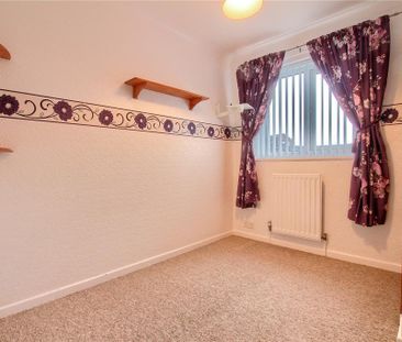 4 bedroom terraced house to rent - Photo 5