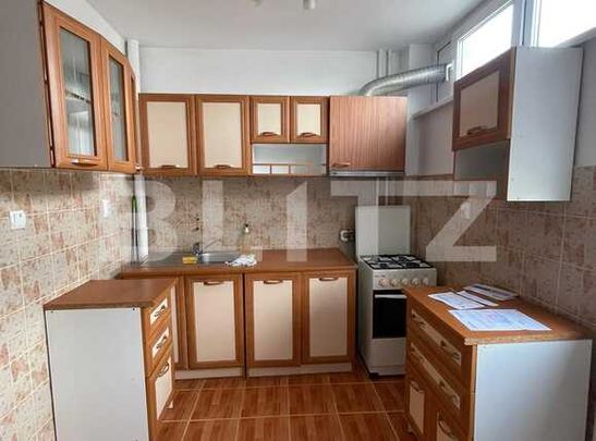 Garsoniera, 30 mp, decomandata, zona Pietei Flora - Fotografie 1