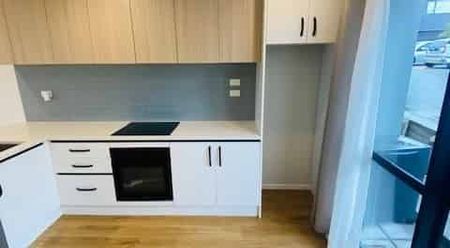 SILVERDALE, 2 BEDROOMS - Photo 3