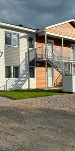 Spacieux et lumineux 4 1/2 avec bureau - St-Séverin en Beauce - Photo 4