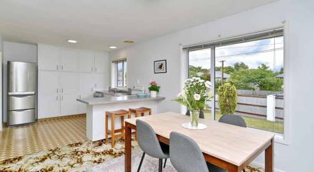 3-Bedroom House for Rent in Burnside School Zone, Unfurnished - Photo 2