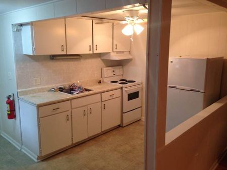 201.2 Wellington Street - 1 bed, 1 bath - Photo 3